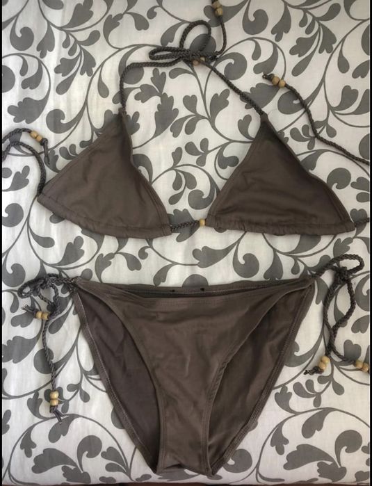 Biquíni castanho da Guillermina Baeza