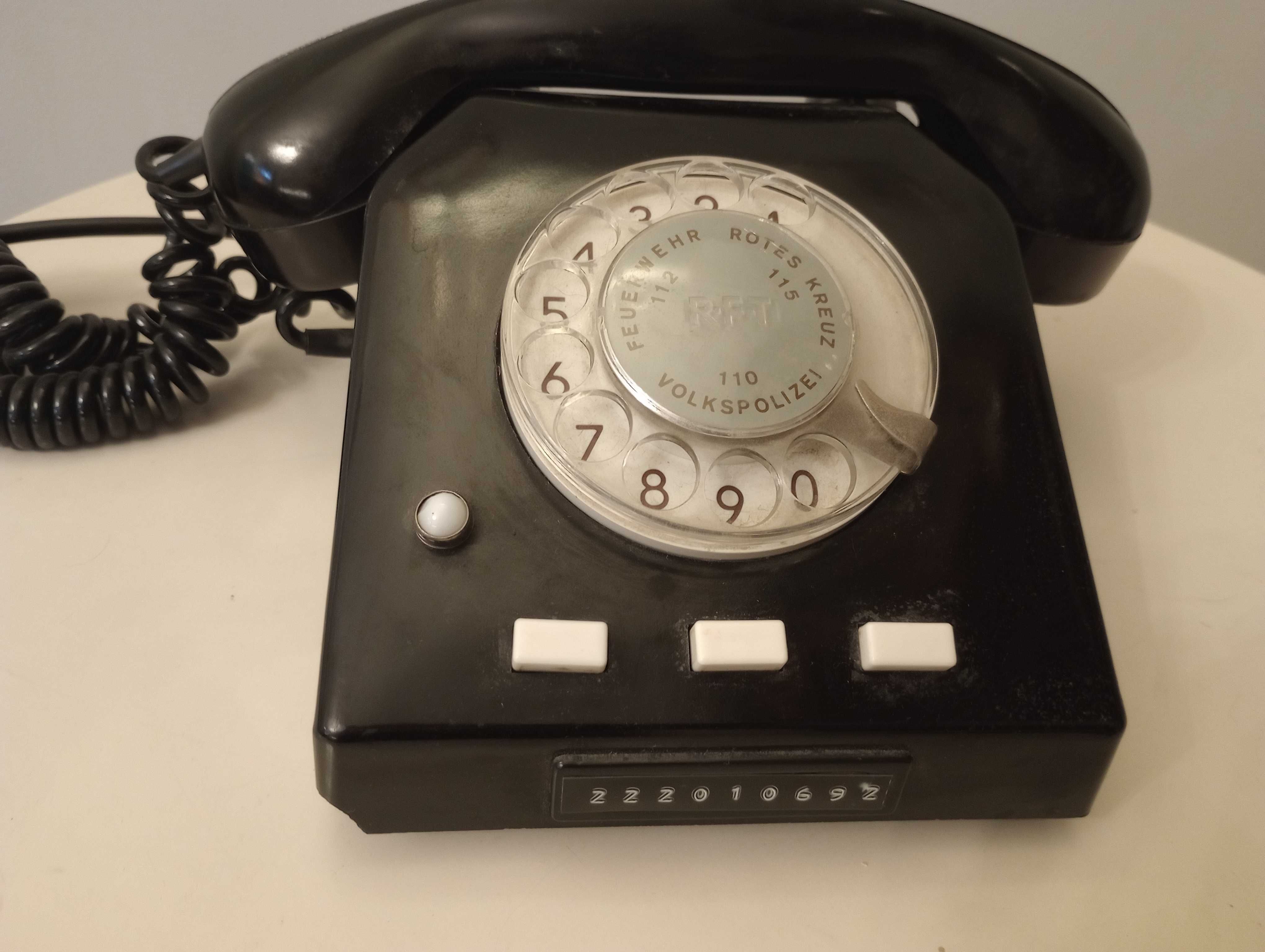 Telefon tarczowy stary czarny elegancki super stan