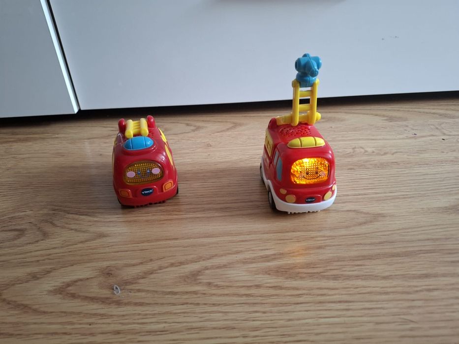 Remiza strażacka tut tut auta Vtech + dodatkowe autko