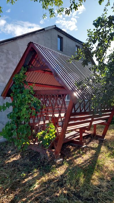 Продам альтанку розбірну на 8-10 осіб