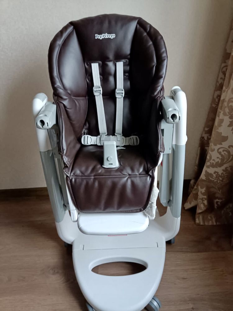 Стульчик для кормления Peg Perego Tatamia