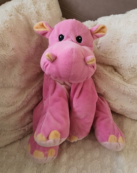 Różowy pluszak hipopotam