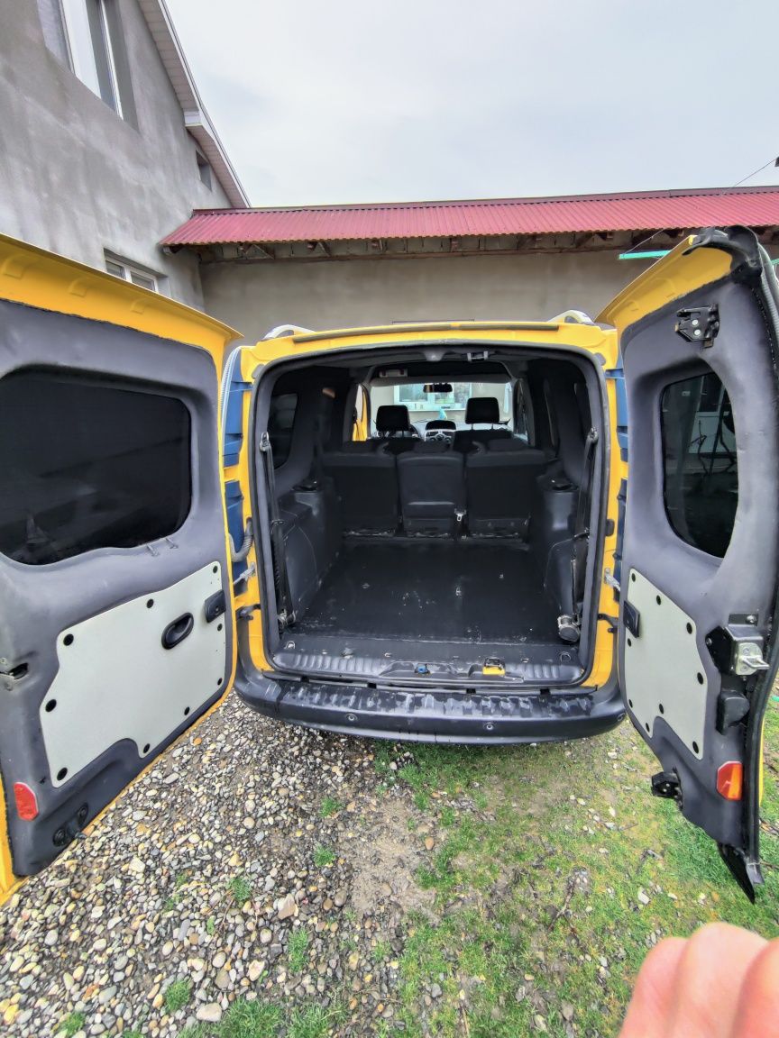 Renault Kango ZE електро, пасажир 7 місць