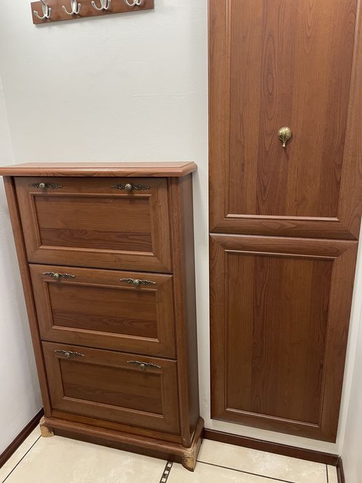 Szafka na buty i wieszak