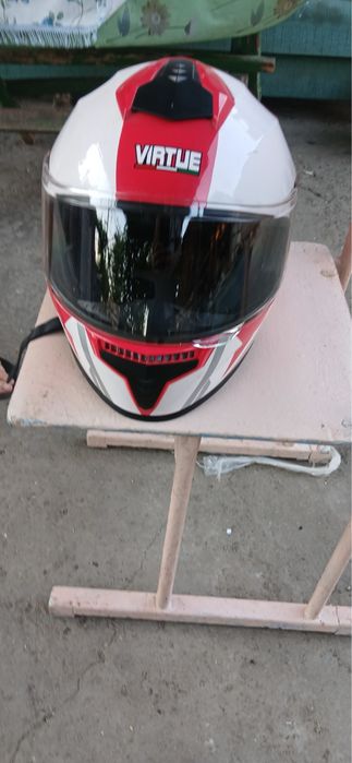 Продам шлем недорого