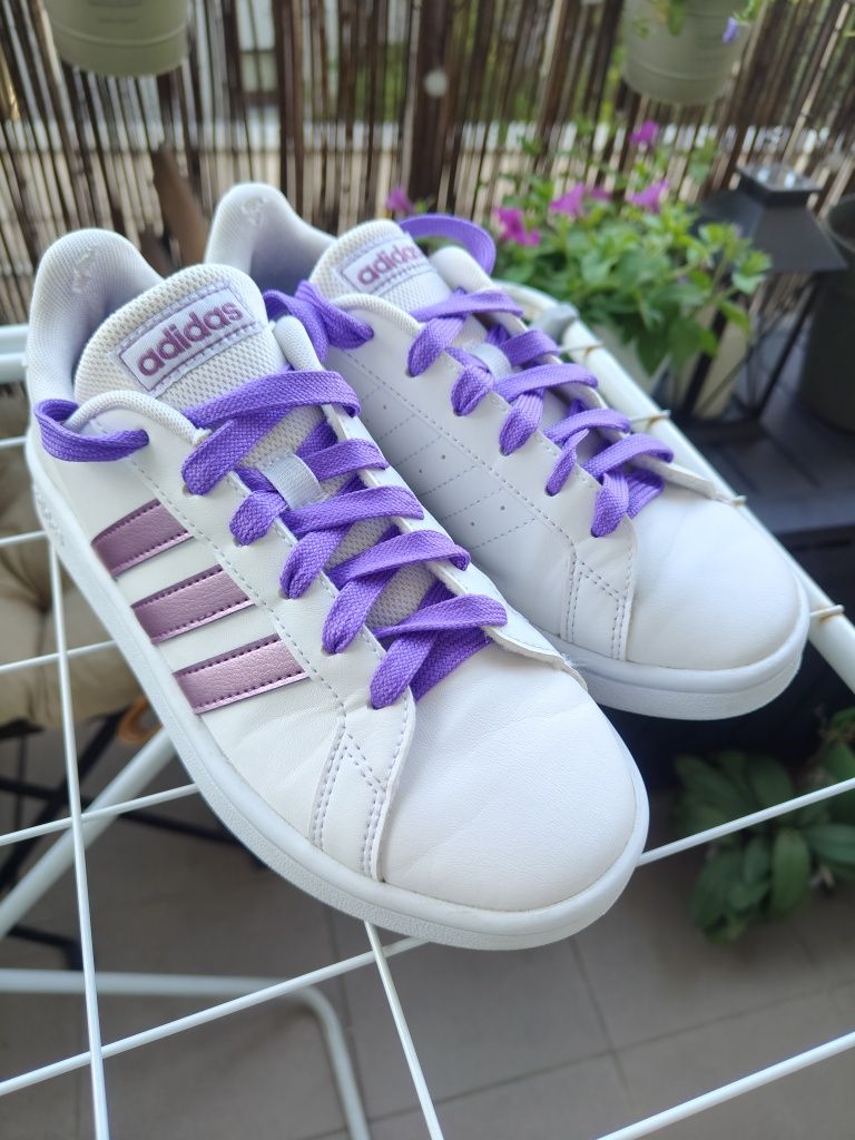 adidas białe sneakersy damskie