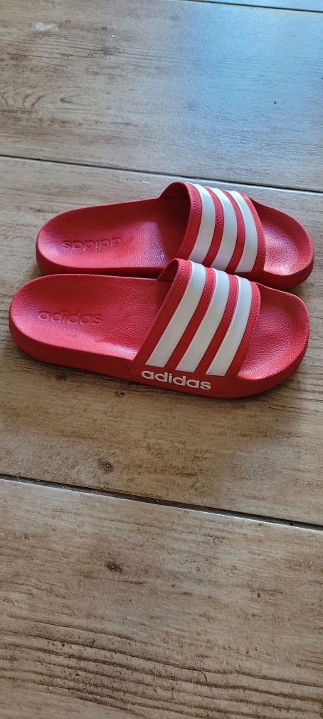 Klapki ADIDAS czerwone