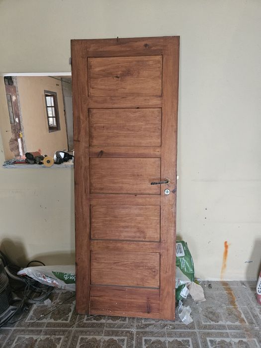 Porta madeira sem aro