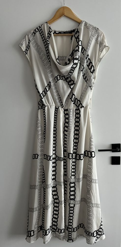 %% Sukienka ZARA r-r L