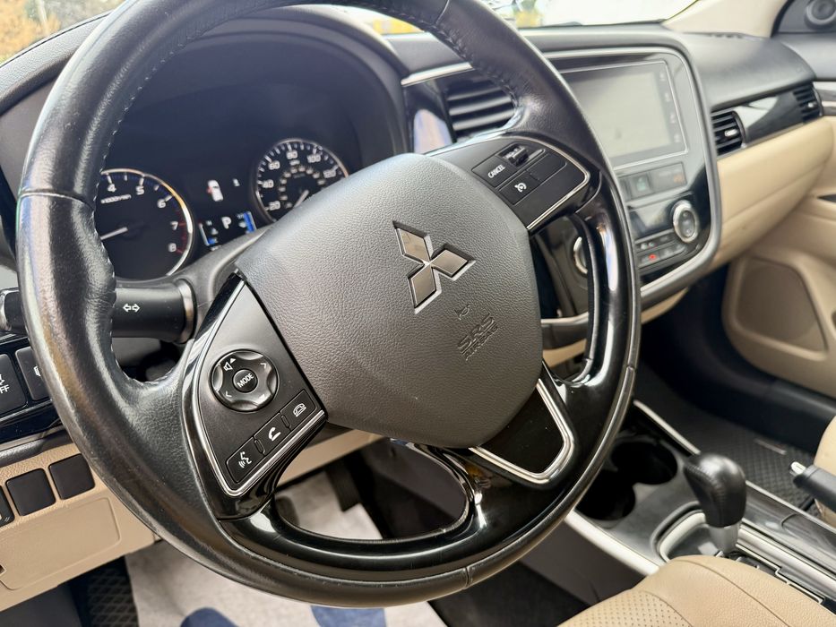 Mitsubishi Outlander 2017