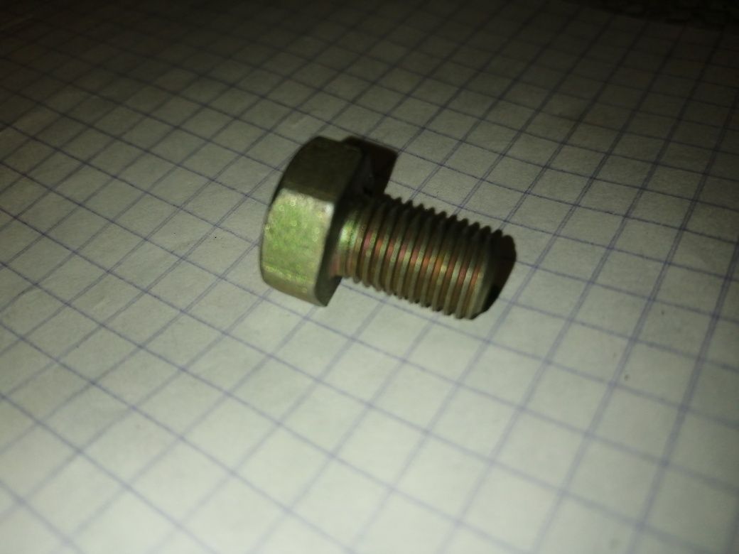 Болт М 8 х 1 анодированный