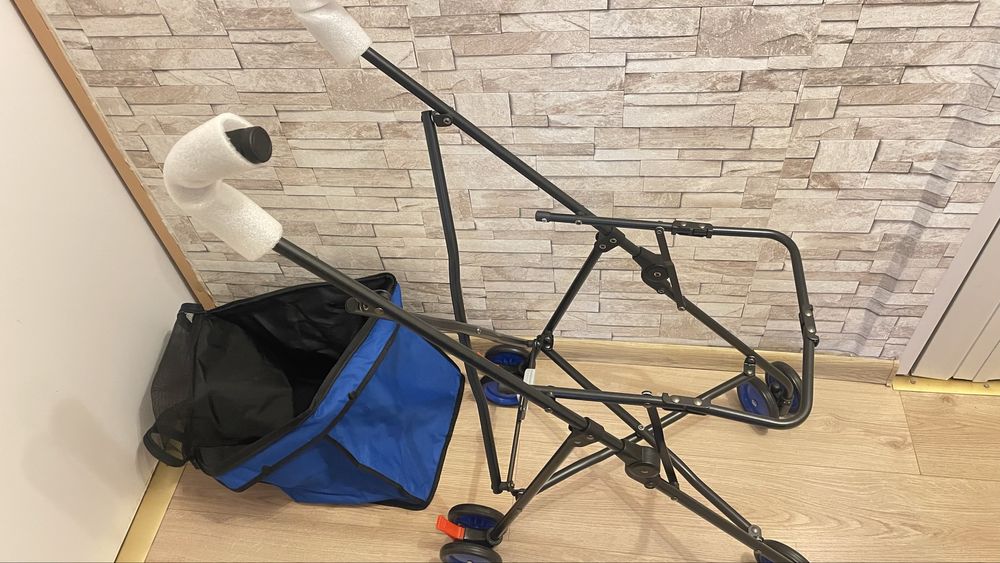 Wózek dla małego pieska lub kota