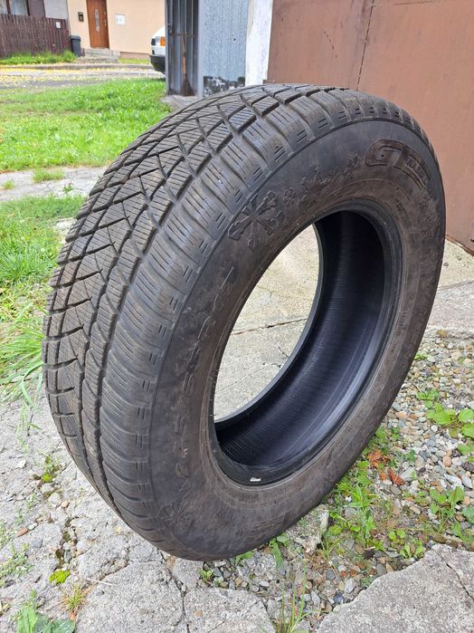 Opony zimowe 245/65 r17