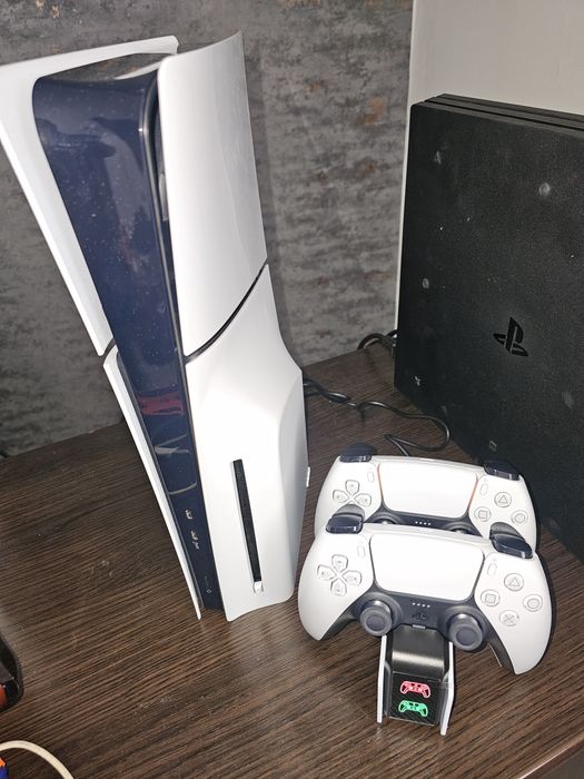 Playstation 5 napęd 2 pady ładowarka1 tb Gwarancja ubezpieczenie 2029