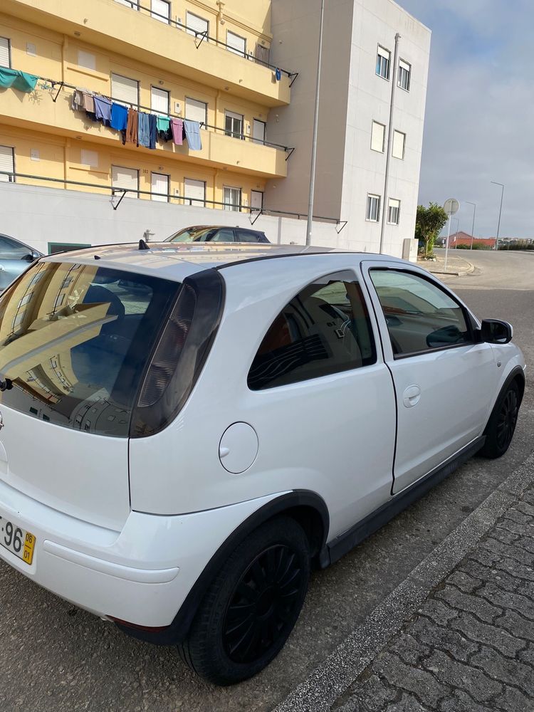 Opel corsa c hatchback