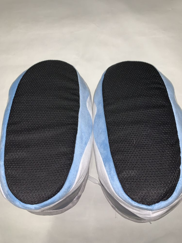 Тапки в стилі Jordan 11
