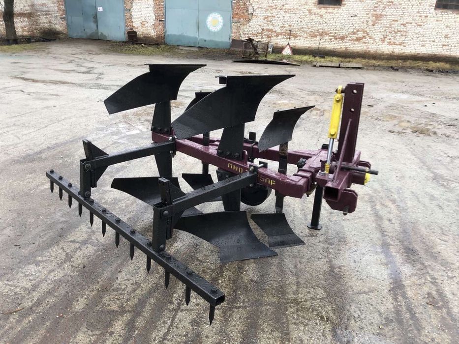 Плуг оборотний ПНО 2-25