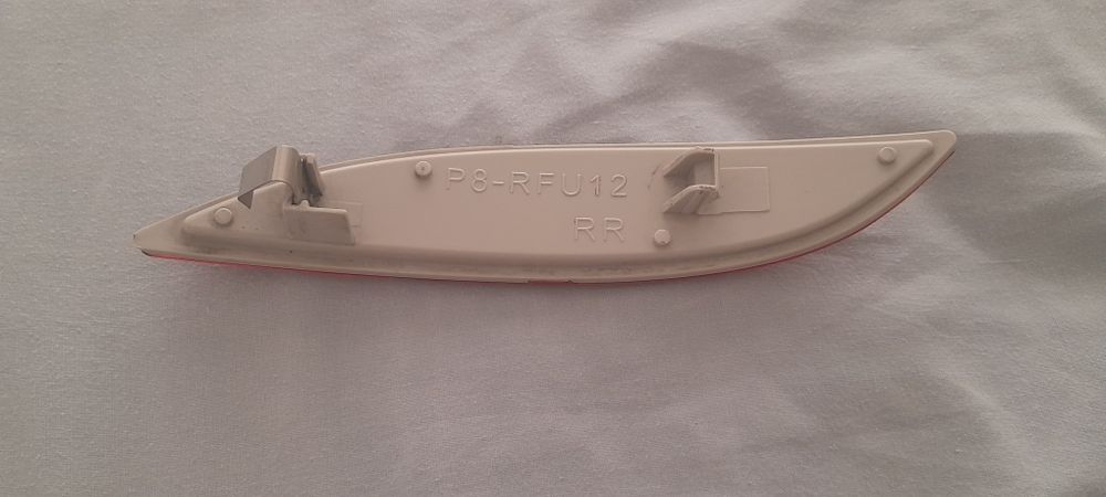 Refletor de parachoques direito  traseiro renault megane lll