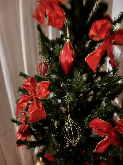 Luxuosas decoraçǒes para árvore de Natal