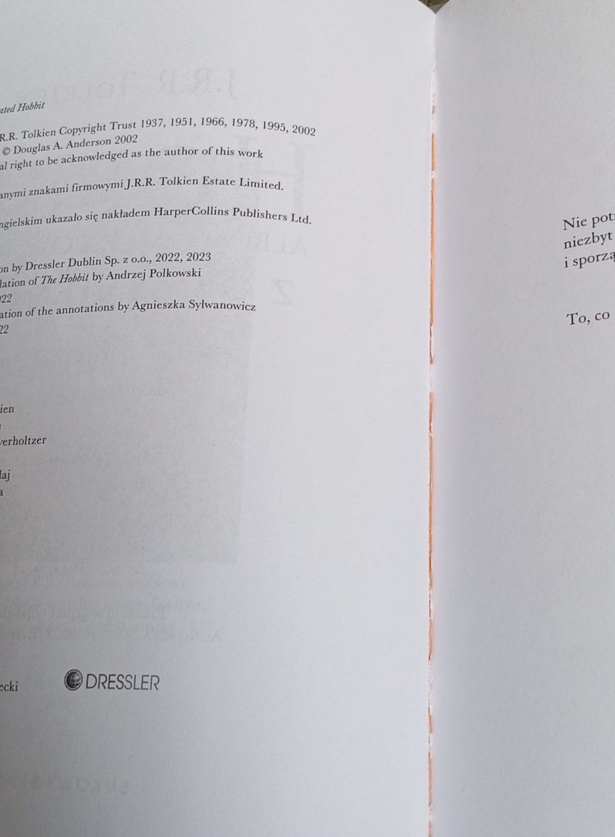 Hobbit z objaśnieniami J. R. R. Tolkien