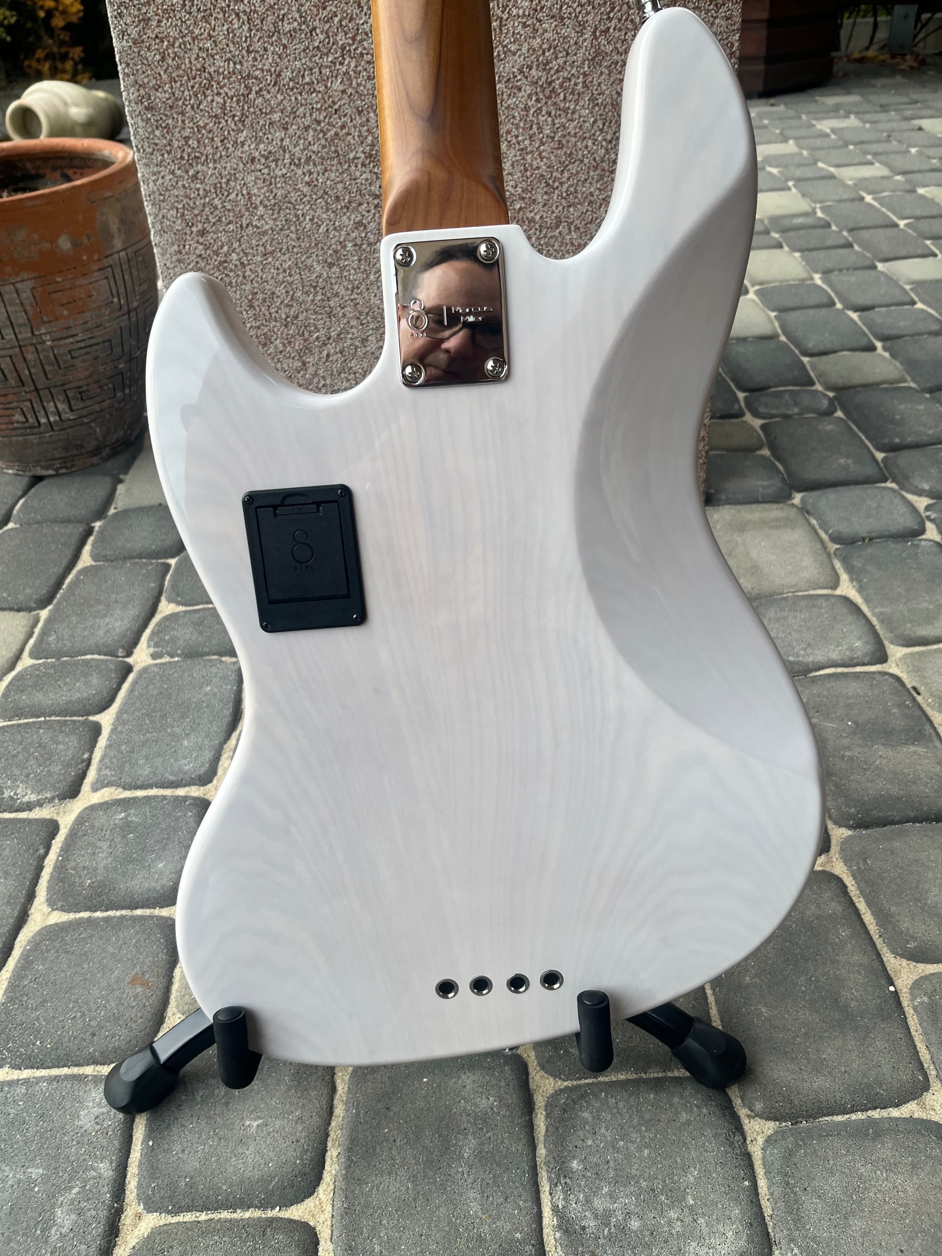 Sire Marcus Miller V8 Jazz Bass