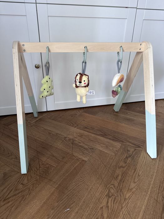 Babygym Tooky Toy z zawieszkami