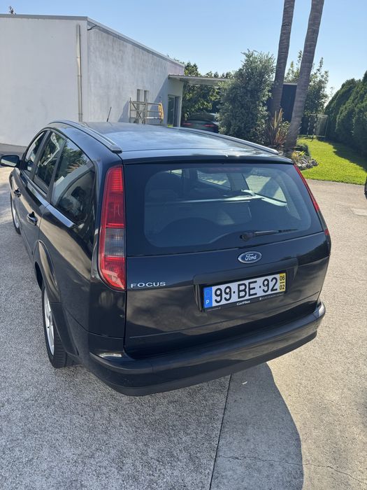 Ford Focus SW 1.4 a gasolina