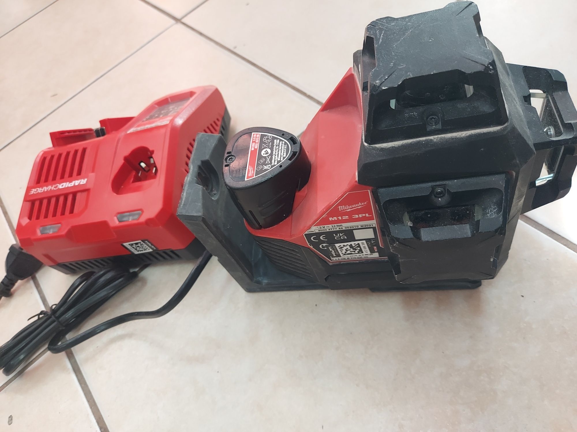 Milwaukee M12 3PL Laser Zielony 360°