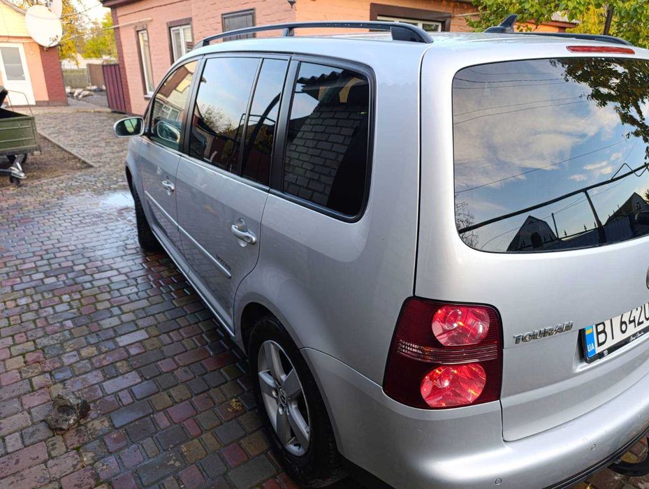 Volkswagen Touran (Туран) 1.4 TSI, 2009р.