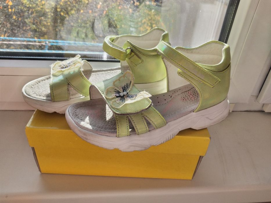 Ортопедичні босоніжки для дівчинки, 30-ий розмір