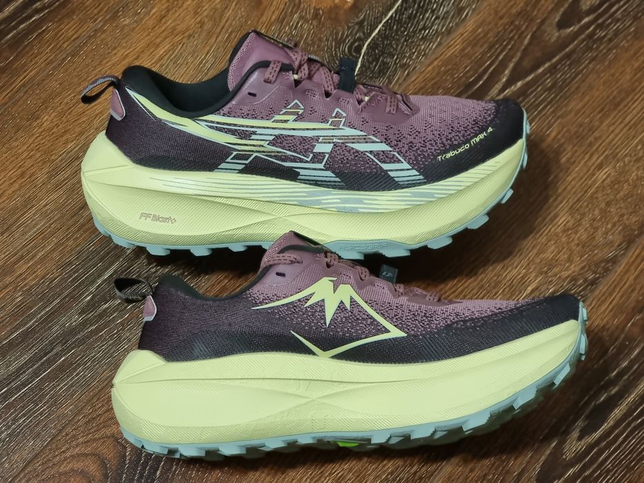 Оригінал 100% жіночі кросівки Asics Trabuco Max 4   EUR 40.5