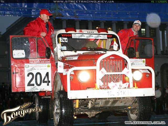 продається бойовий кінь!