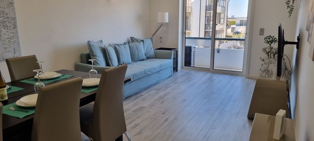 T2+1 junto à praia!