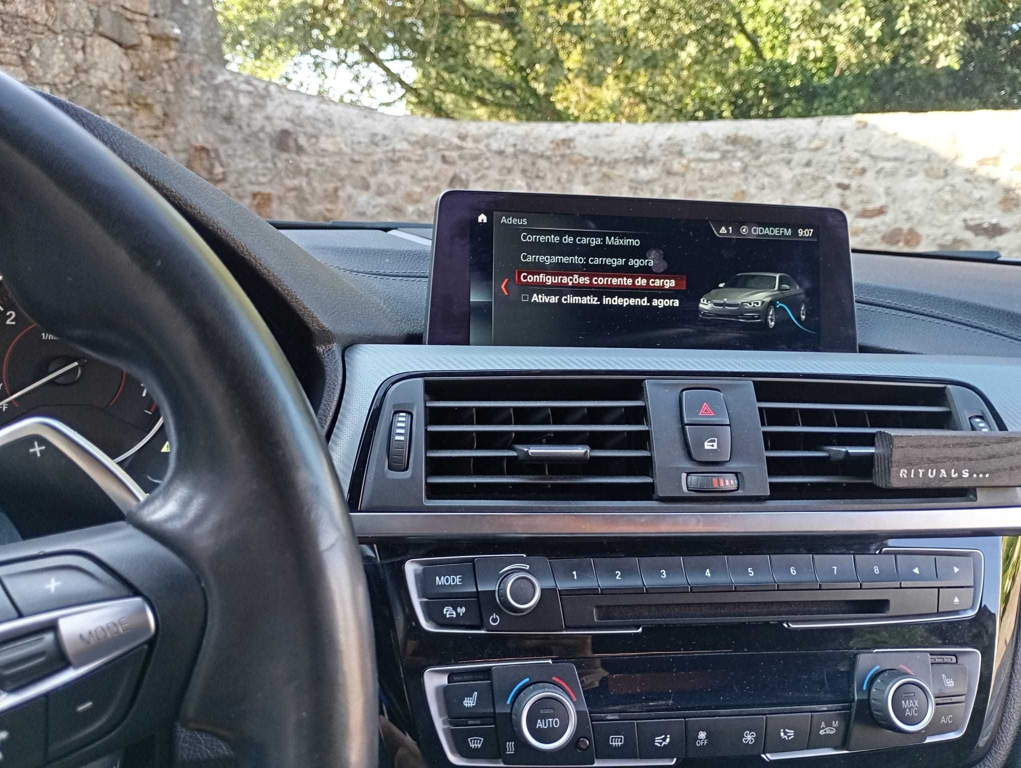 BMW serie 3  330e iPerformance PakM