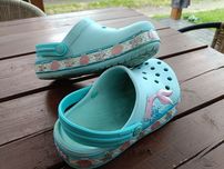 Crocsy syreny J3