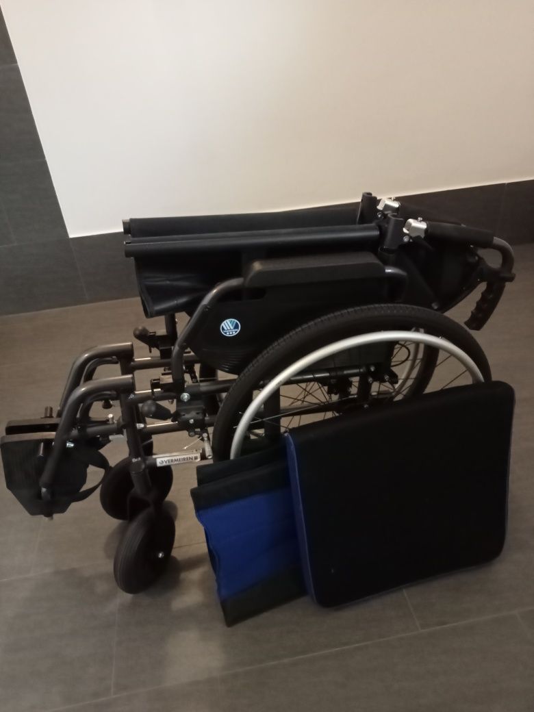 wózek inwalidzki aluminiowy ze stopów lekkich