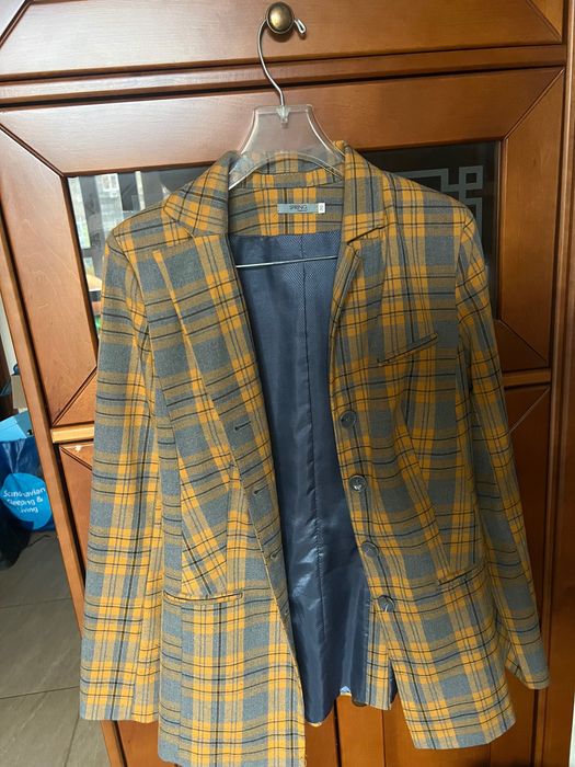 Продам стильний піджак в клітинку