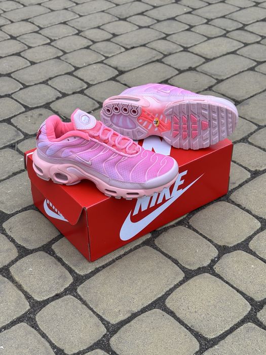 Жіночі кросівки Nike Tn pink 37-41