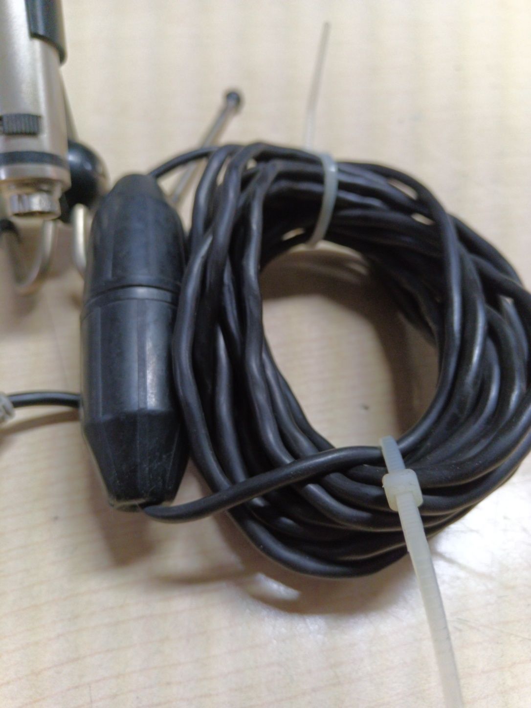 Mikrofon estradowy Tonsil MDU 29
