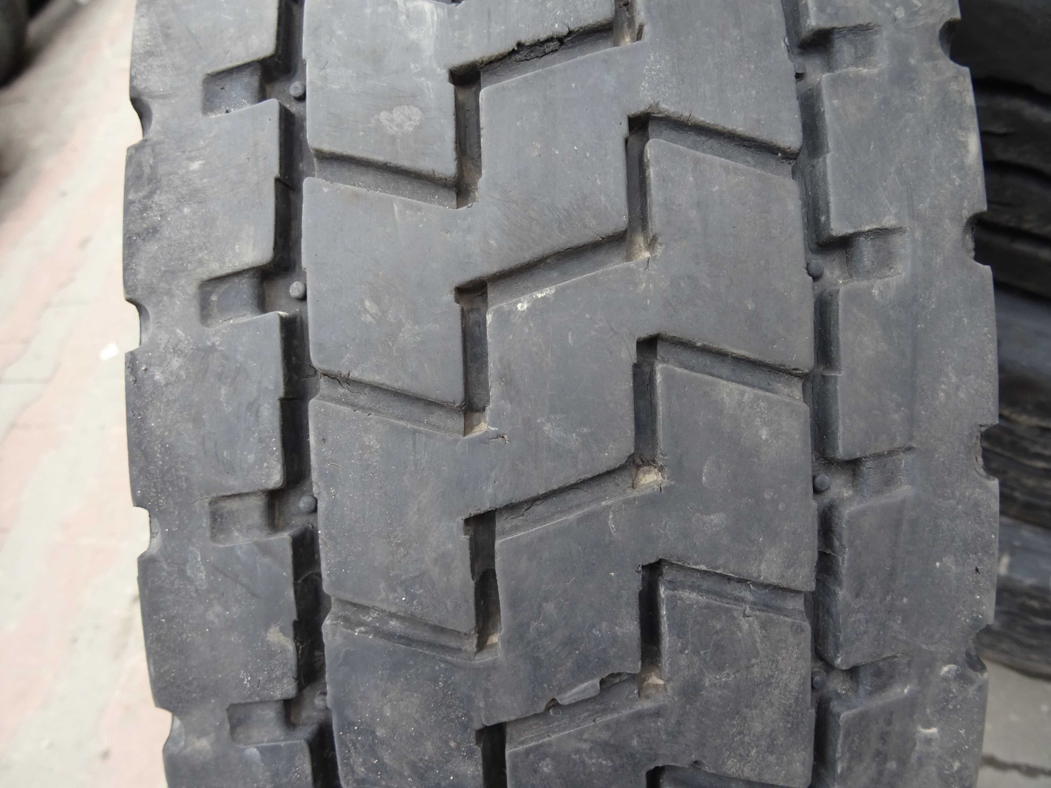 opona 225/75R17.5 Hankook DH05 (400 netto)
