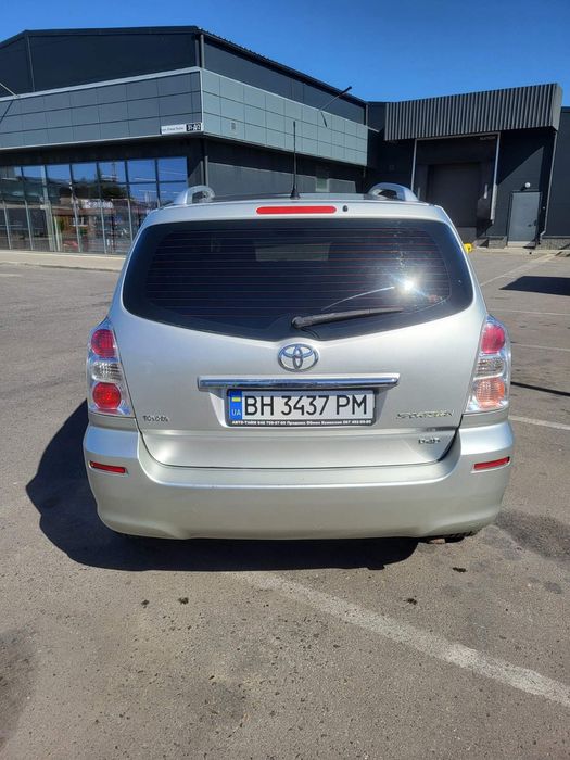 Продам Toyota Corolla Verso 2.2 D4D БЕЗ ТОРГА !!!