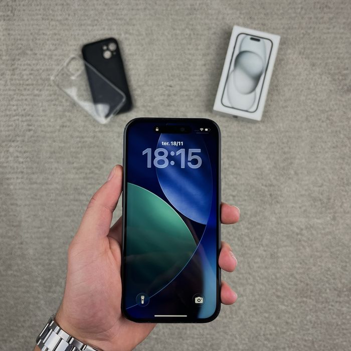 Apple iPhone 15 Black 128gb em perfeitas condições