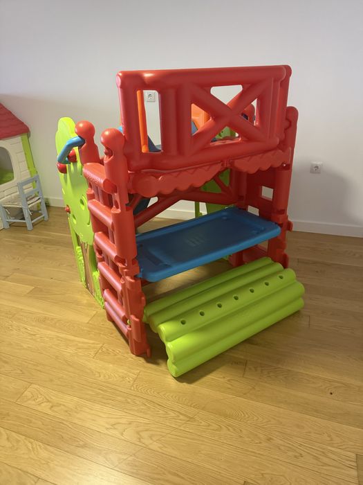 Escorrega de criança feber