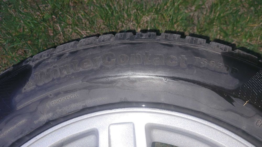 Koła (alufelgi) 18" z oponami zimowymi Continental 245 / 60 R 18