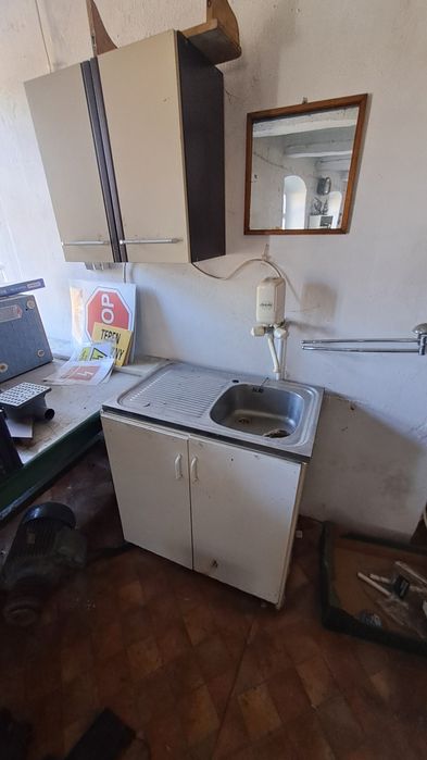 Pomieszczenie box 1 pietro 50m2 woda, prąd magazynek hala 1 piętro