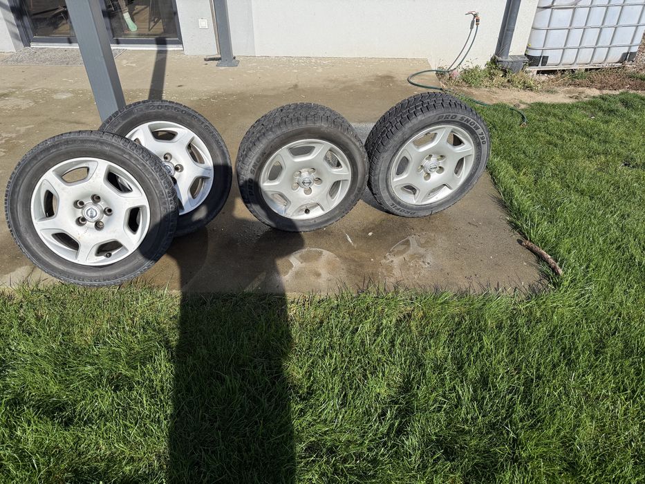 Felgi NISSAN 5x114.3 16’ z opinami zimowymi 205/55/16