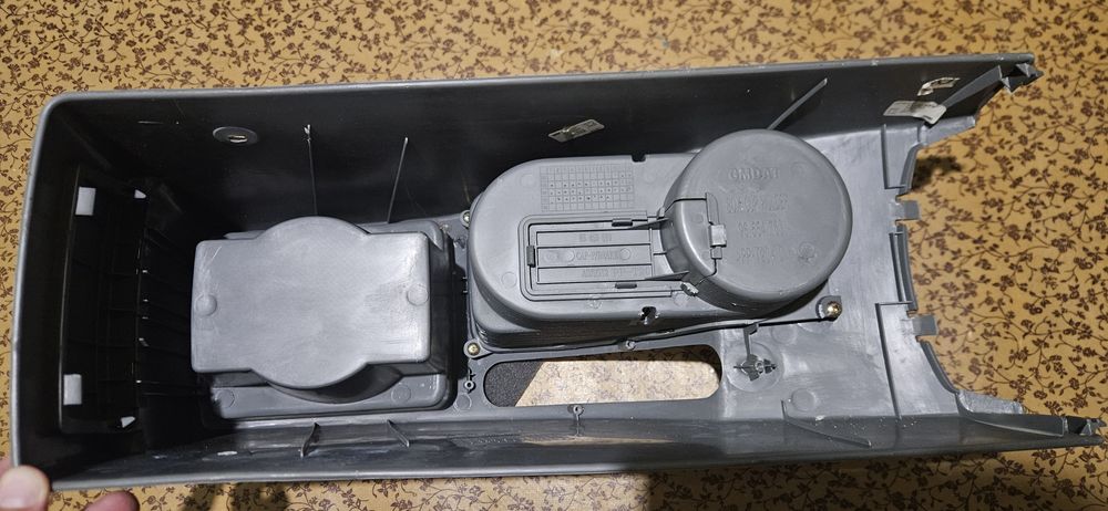 Консоль центральна Chevrolet Lacetti