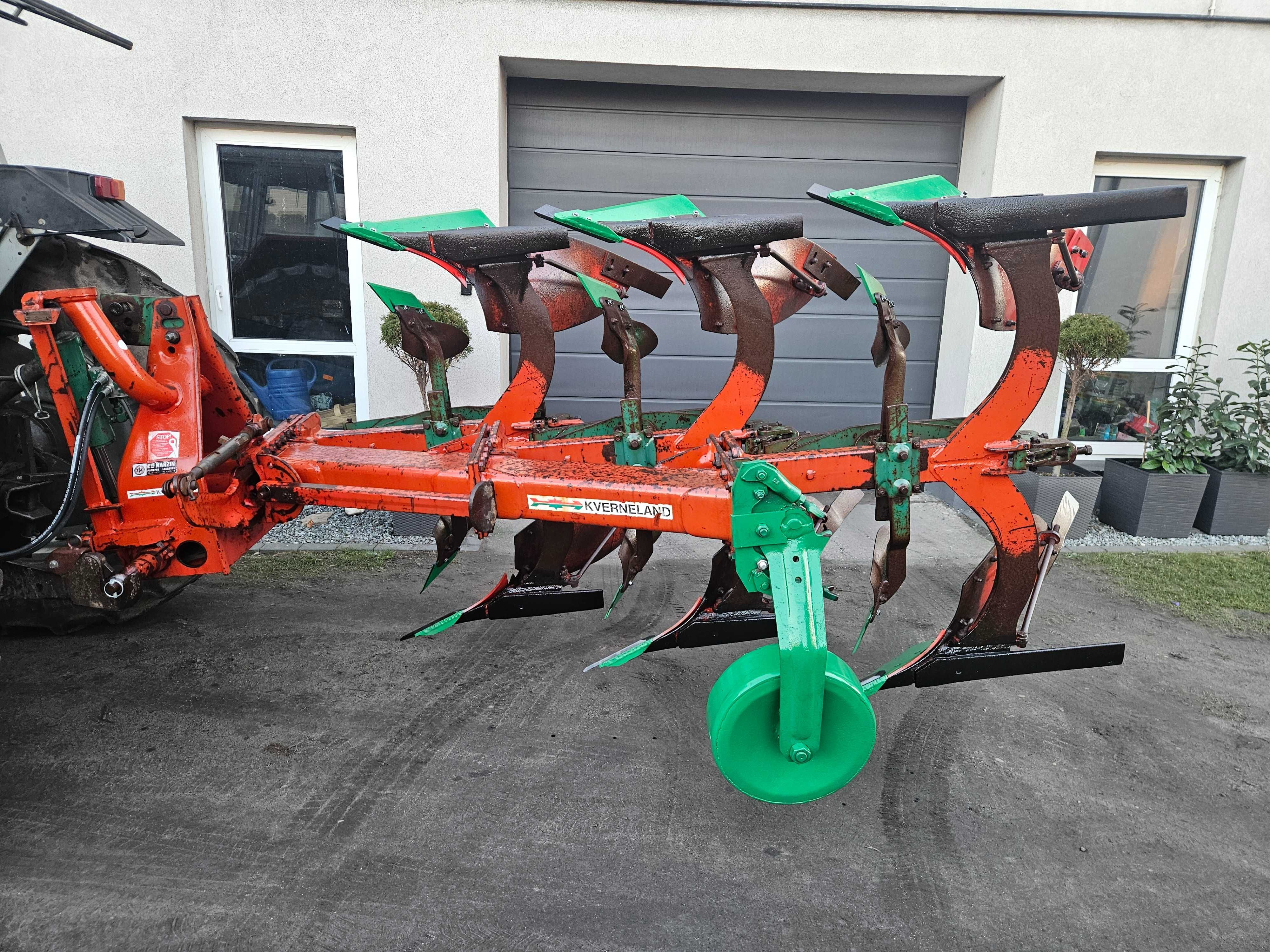 Pług Kverneland 3 skibowy obrotowy resor