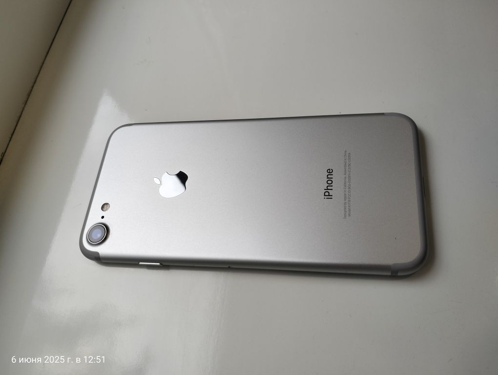 iPhone 7 128Gb Neverlock Батарея 100%
