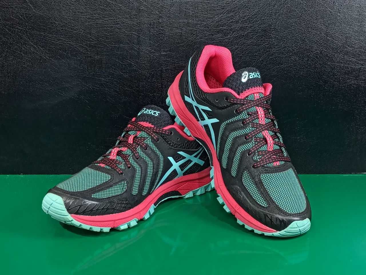 Беговые женские кроссовки Asics GEL-FUJIATTACK 5 Оригинал